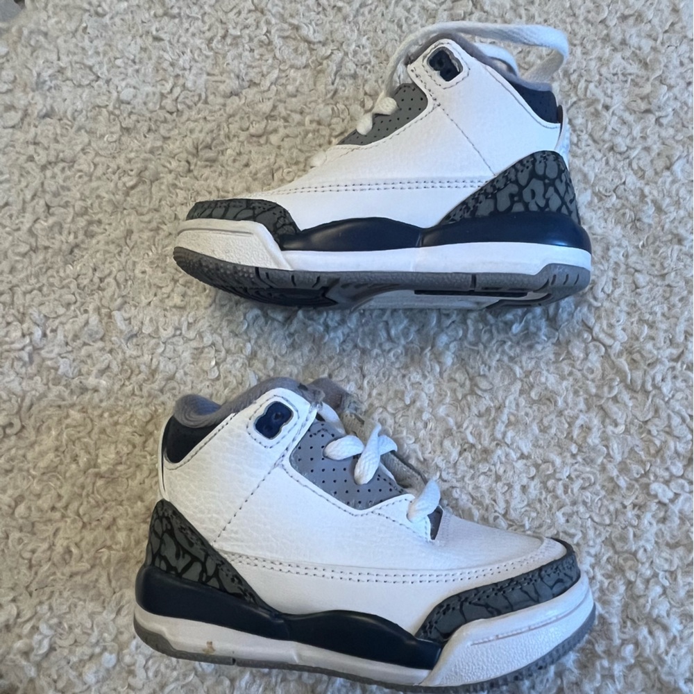 Jordan 3 retro size 5C toddler